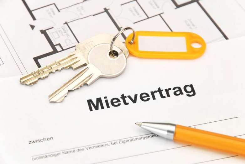 Symbolbild zum Schweizer Wohnungsmarkt: Mieter zahlen im Schnitt jedes Jahr zwischen 8 und 9 Mrd. CHF mehr als Eigentümer
